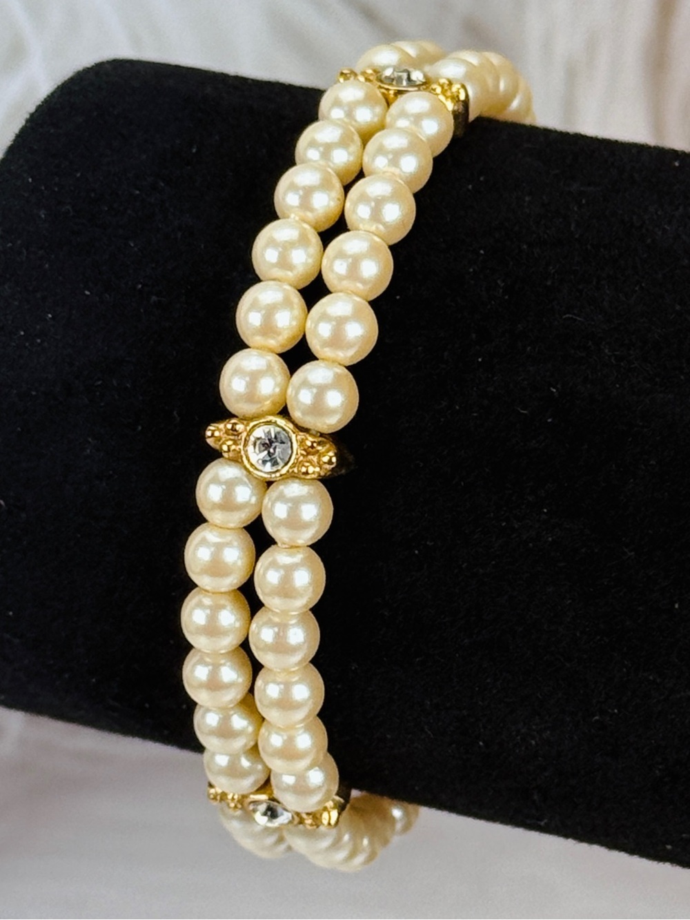 Vintage goldtone faux pearl, bling accent, double strand bracelet